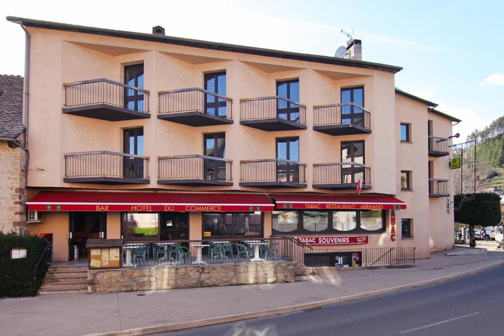 Logis Hotel Restaurant Du Commerce Ла Канург Екстериор снимка